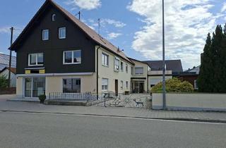 Haus kaufen in Tassilostraße, 85126 Münchsmünster, Wohnen, arbeiten & vermieten - 2 Wohnungen, Gewerbeflächen und viel Platz