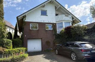Einfamilienhaus kaufen in 33034 Brakel, Freistehendes Einfamilienhaus mit Garage, Terrasse, Balkon und großem Garten