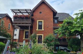 Haus mieten in Heuweg, 96450 Coburg, Gemütliches Zweifamilienhaus mit großem Garten, Einbauküchen und Stellplätzen in Coburg-Zentrum