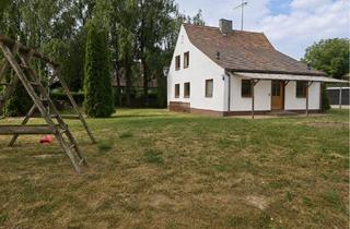Haus mieten in Am Fuchsberg, 86453 Dasing, Frisch saniertes Einfamilienhaus mit Terrasse und großem Garten in ruhiger Lage von Dasing