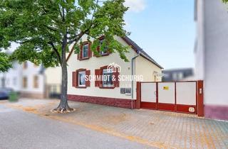 Einfamilienhaus kaufen in 68753 Waghäusel, Vermietetes Einfamilienhaus in gewachsener Wohnlage – solide Basis mit Gestaltungspotenzial