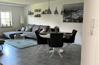 Wohnung kaufen in 34134 Kassel, Kassel - Renovierte 3 ZKB ETW mit Balkon & Stellplatz