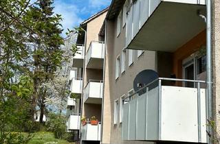 Wohnung kaufen in 31789 Hameln, Hameln - Attraktive 3-Zimmer-Eigentumswohnung mit Balkon u. Garage in HM