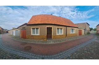 Einfamilienhaus kaufen in 17207 Röbel, Röbel/Müritz - Haus mitten in der Stadt. Sanierungsobjekt für Jung oder Alt