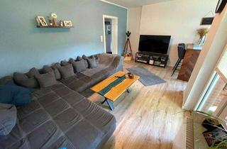 Wohnung kaufen in 25813 Husum, Attraktive Eigentumswohnung in Husum – Vermietet, gepflegt und mit Balkon