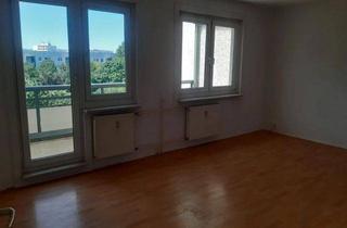 Wohnung mieten in Eichhorster Straße 40, 12689 Berlin, Ruhig gelegene 4-Raum-Wohnung in Berlin-Marzahn