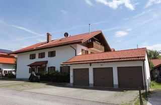 Wohnung kaufen in 83671 Benediktbeuern, Wohntraum mit Bergpanorama! Top gepflegte 3-Zi. DG-Whg. in der Nähe vom Kloster Benediktbeuern.