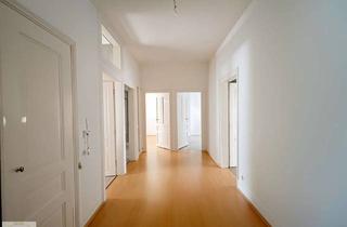Wohnung kaufen in 65929 Höchst, Zentrale Altbauwohnung mit Balkon und hochwertiger Einbauküche