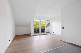 Wohnung kaufen in 89601 Schelklingen, Über den Dächern von Schelklingen! Neu sanierte 3,5-Zimmer-Dachgeschosswohnung mit Sonnenbalkon