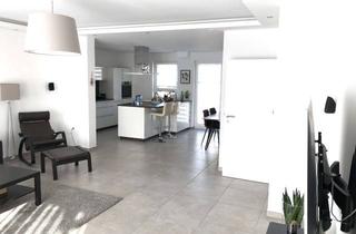 Wohnung mieten in 65795 Hattersheim, Exklusive Maisonette mit Dachstudio | ca. 153 m² | Balkon | Klimaanlagen | Baujahr 2015
