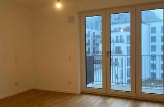 Wohnung mieten in Hafenstraße 17, 24103 Vorstadt, Helle 3-Zimmer-Wohnung am Kieler Bootshafen