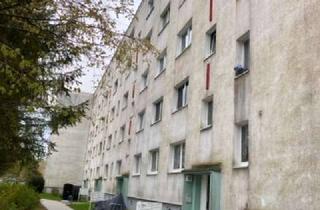Wohnung mieten in Galileo-Galilei-Straße 11, 19063 Mueßer Holz, Kleine 3-Raum Wohnung mit Balkon ab September 2026 zu vermieten.