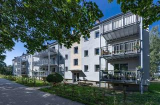 Wohnung mieten in Am Grünen Weg, 19258 Boizenburg, Zuhause ist: Renovierte 2-Zimmer-Wohnung mit großem Balkon in ruhiger Nebenstraße