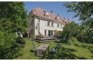 Haus kaufen in 79117 Waldsee, Erbbaurecht: Traumhaftes Reihenendhaus unter Denkmalschutz mit großem Garten in bester Lage