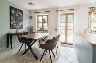 Haus mieten in 83562 Rechtmehring, Gemütliches Landhaus mit großem Garten, Garage und Balkon - ideal für naturliebende Familien!