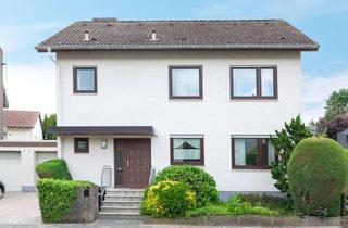 Einfamilienhaus kaufen in 63303 Dreieich, Freistehendes Einfamilienhaus mit vielseitigem Entwicklungspotenzial
