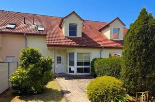 Haus kaufen in Lieselotte-Rückert-Straße 44, 06792 Sandersdorf, Leben in Zscherndorf – familienfreundliches Reihenmittelhaus mit Terrasse, Garten und Garage
