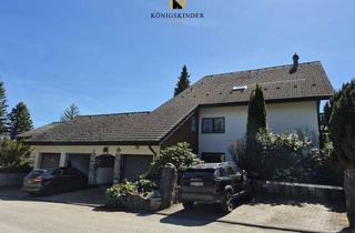 Anlageobjekt in 75323 Bad Wildbad, Haus im Haus in den beiden obersten Etagen in hervorragender Lage von Bad Wildbad. Der Rest des Haus