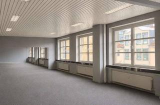 Büro zu mieten in 90763 Fürth, Zentrale Lage - direkt am Bahnhof - Büro- / Praxis- / Studioräume