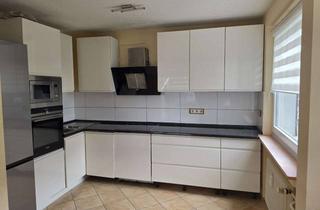Wohnung mieten in Grabenstraße, 42477 Radevormwald, Alltagstaugliche 3,5-Zimmer-Wohnung in Radevormwald