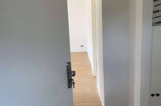 Wohnung mieten in 47807 Fischeln, Frisch renovierte Wohnung mit 4 Zimmern Krefeld Fischeln