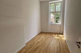 Wohnung mieten in Bertha Von Suttner Straße 1c, 15806 Zossen, Wohnen im Denkmal - großzügige 4-Raum-Wohnung mit gemütlichem Garten