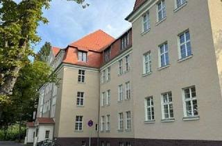 Wohnung mieten in Bertha Von Suttner Straße 1c, 15806 Zossen, Wohnen im Denkmal - großzügige 4-Raum-Wohnung mit gemütlichem Garten