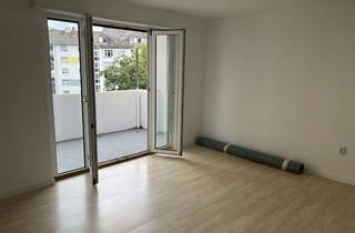 Wohnung mieten in Rottstraße, 67061 Süd, Modernisierte 4-Zimmer-Wohnung mit Balkon in Ludwigshafen