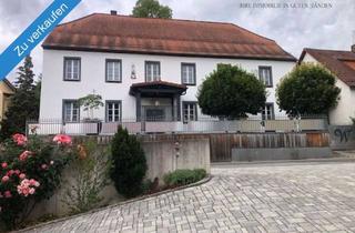 Haus kaufen in 92277 Hohenburg, Kernsaniertes Historisches MFH mit außergewöhnliches Entwicklungspotential