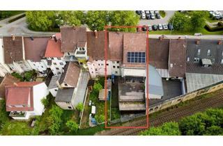 Haus kaufen in Stuttgarter Straße 44, 78532 Tuttlingen, Großzügig wohnen oder clever investieren – Zweifamilienhaus in Tuttlingen
