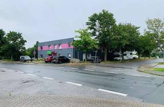 Gewerbeimmobilie kaufen in 23769 Fehmarn, Vielseitiges Gewerbeobjekt mit Kfz-Werkstatt, Büro und Wohneinheiten auf 1.622 m² Grundstück in Burg