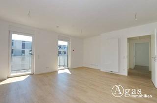 Wohnung mieten in Theodor-Fontane-Allee 20, 12529 Schönefeld, Schöne 3-Zimmer-Wohnung mit Balkon in Schönefeld