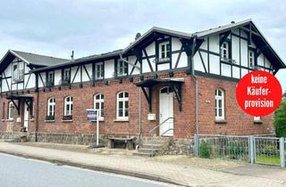 Haus kaufen in 17091 Klein Helle, HORN IMMOBILIEN ++ charmantes Zweifamilienhaus in Klein Helle, nur 15 min bis Neubrandenburg