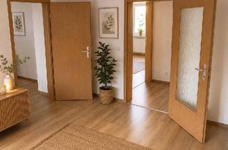 Wohnung kaufen in 06667 Weißenfels, Weißenfels - Eigentumswohnung 3-Raum - Provisionsfrei - Kapitalanlage