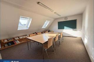 Wohnung kaufen in 74343 Sachsenheim, Kapitalanlage in zentraler Lage: 3-Zimmer-Wohnung mit TG-Platz