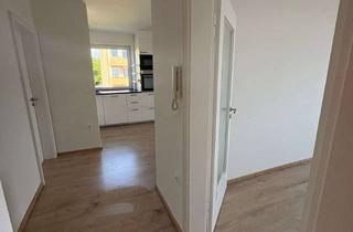 Wohnung kaufen in St.-Ulrich-Platz 13, 86899 Landsberg, Modern sanierte Drei-Zimmer-Wohnung in zentraler Wohngegend von Landsberg