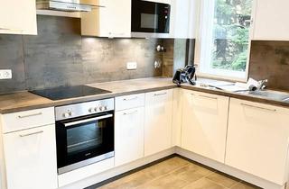 Wohnung kaufen in Mittelheide 39, 12555 Köpenick, Kernsanierte 2,5-Zimmer-Wohnung mit Balkon & Garage in Berlin-Köpenick
