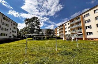 Wohnung kaufen in Karl-Marx-Straße 6 a, 07958 Hohenleuben, "Investieren mit Weitblick: Vermietete 3-Zimmer-EGWohnung mit Balkon und Stellplatz"