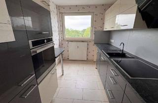 Wohnung kaufen in 38228 Lebenstedt, Helle 3-Zimmer-Wohnung mit Balkon, modernem Bad, Einbauküche und Außenstellplatz