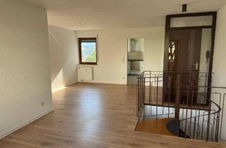 Wohnung kaufen in 73430 Aalen, Großzügiges Wohnen auf 2 Etagen 2 Balkonen und große Terrasse