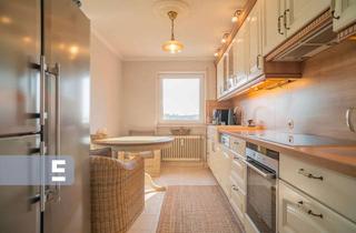 Wohnung kaufen in 68766 Hockenheim, Wohnen mit Aussicht – gepflegte 3-Zimmer-Wohnung mit Panorama-Loggia, Aufzug & Tiefgarage