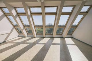 Wohnung kaufen in Arnimplatz, 10439 Prenzlauer Berg, Dachgeschosswohnung mit Dachterrasse am historischen Arnimplatz – Erweiterung durch Rohling möglich