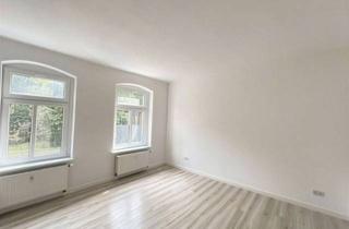 Wohnung mieten in Hofer Straße 164, 09353 Oberlungwitz, Zuhause mit Charme: 4-Raum-Wohnung mit Tageslichtbad in Oberlungwitz