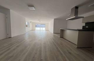 Wohnung mieten in Vordere Str. 10, 71263 Weil der Stadt, Großzügige 3-Zimmerwohnung im 1. OG mit Balkon in Weil der Stadt
