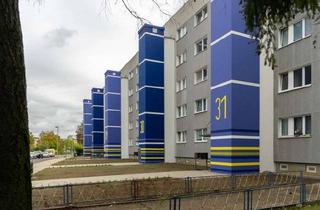 Wohnung mieten in Am Malzmühlenfeld 29, 39218 Schönebeck, Moderne 4-Raum-Wohnung mit Dusche und Balkon zu vermieten.