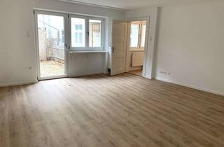 Wohnung mieten in Zollergasse 10, 94315 Straubing, moderne 2,5 Zi.-Whg. inkl. Einbauküche, Balkon, sep. Arbeitszimmer