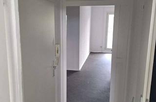 Wohnung mieten in Hellberger Straße 11, 16792 Zehdenick, Lichtdurchflutete 3-Zimmer-Wohnung mit Balkon und grünem Ausblick