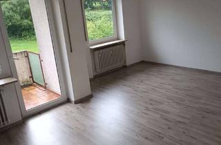 Wohnung mieten in 95233 Helmbrechts, Renovierte 3-Zimmerwohnung mit Balkon und Einbauküche