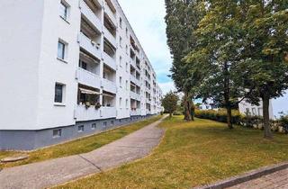 Wohnung mieten in Rahlstedter Str. 33, 19057 Lankow, Attraktive 3-Zimmerwohnung mit Balkon und Einbauküche sucht neue Mieter!