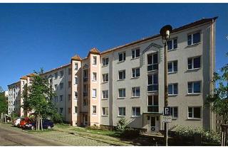 Wohnung mieten in Clara-Zetkin-Straße 36, 17033 Stadtgebiet West, Schön wohnen in der Südstadt!